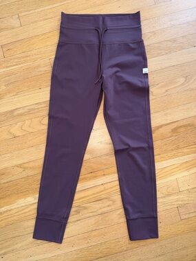 Vuori Plum High-Waist Active Leggings